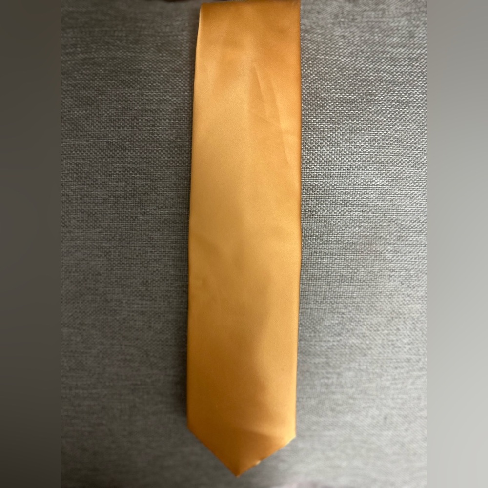 Gold Tie